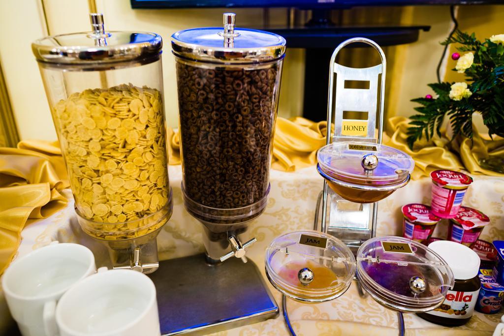 Spa Hotel Gloria Пшемишъл Екстериор снимка