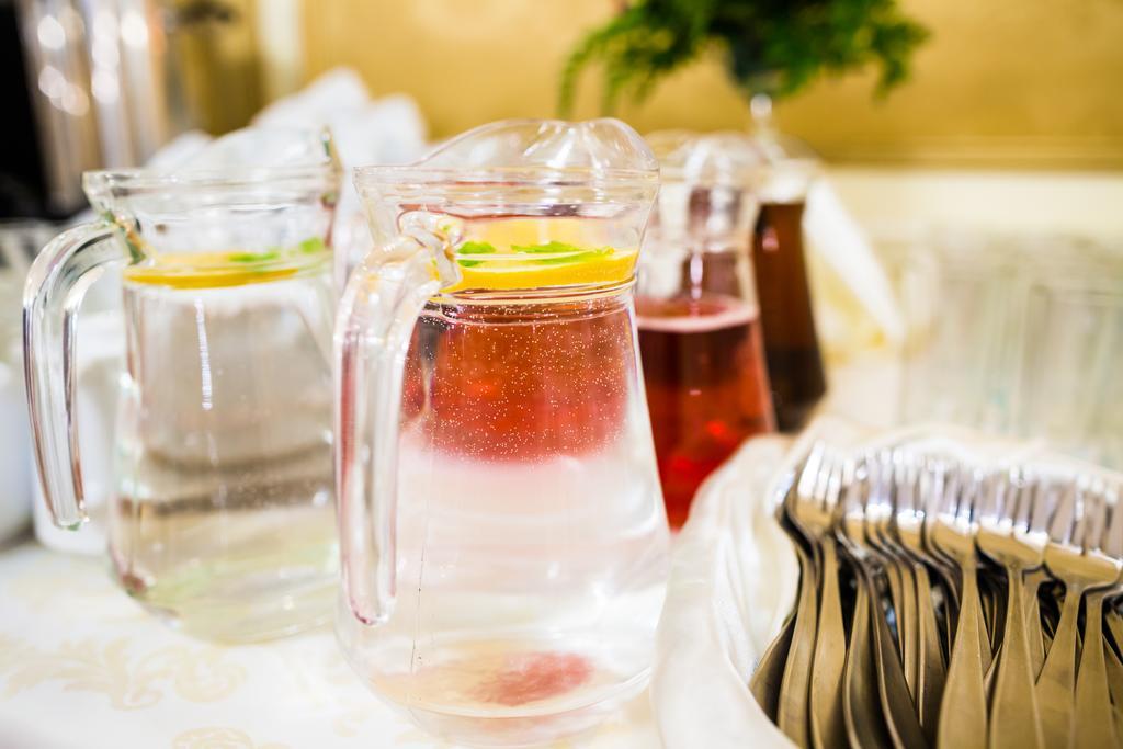 Spa Hotel Gloria Пшемишъл Екстериор снимка
