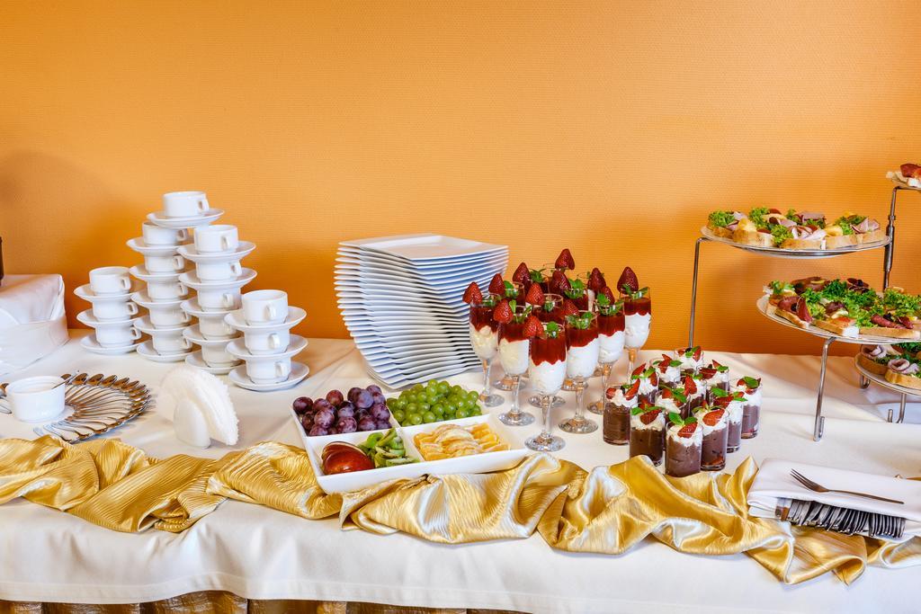 Spa Hotel Gloria Пшемишъл Екстериор снимка
