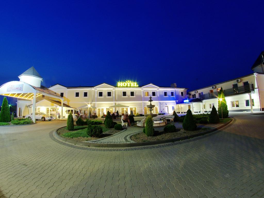 Spa Hotel Gloria Пшемишъл Екстериор снимка