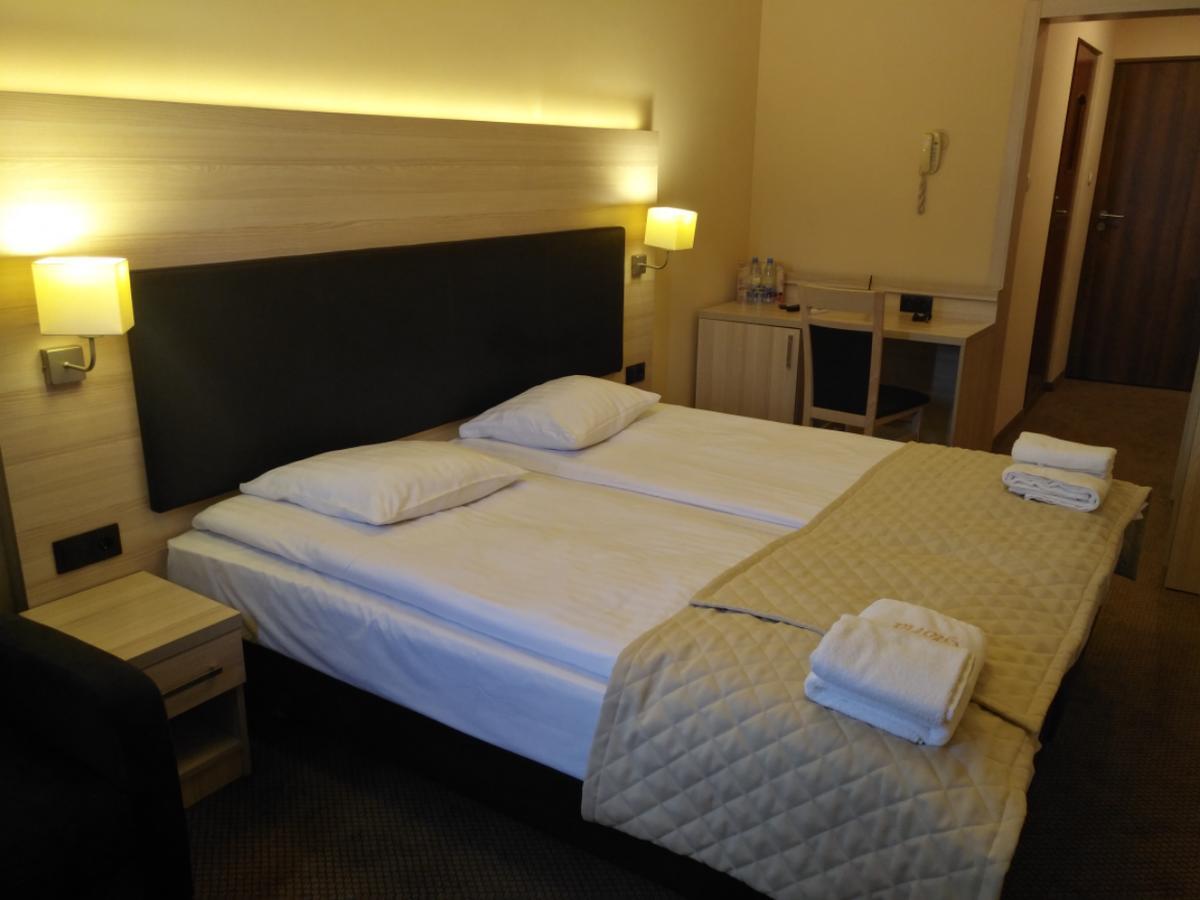 Spa Hotel Gloria Пшемишъл Екстериор снимка