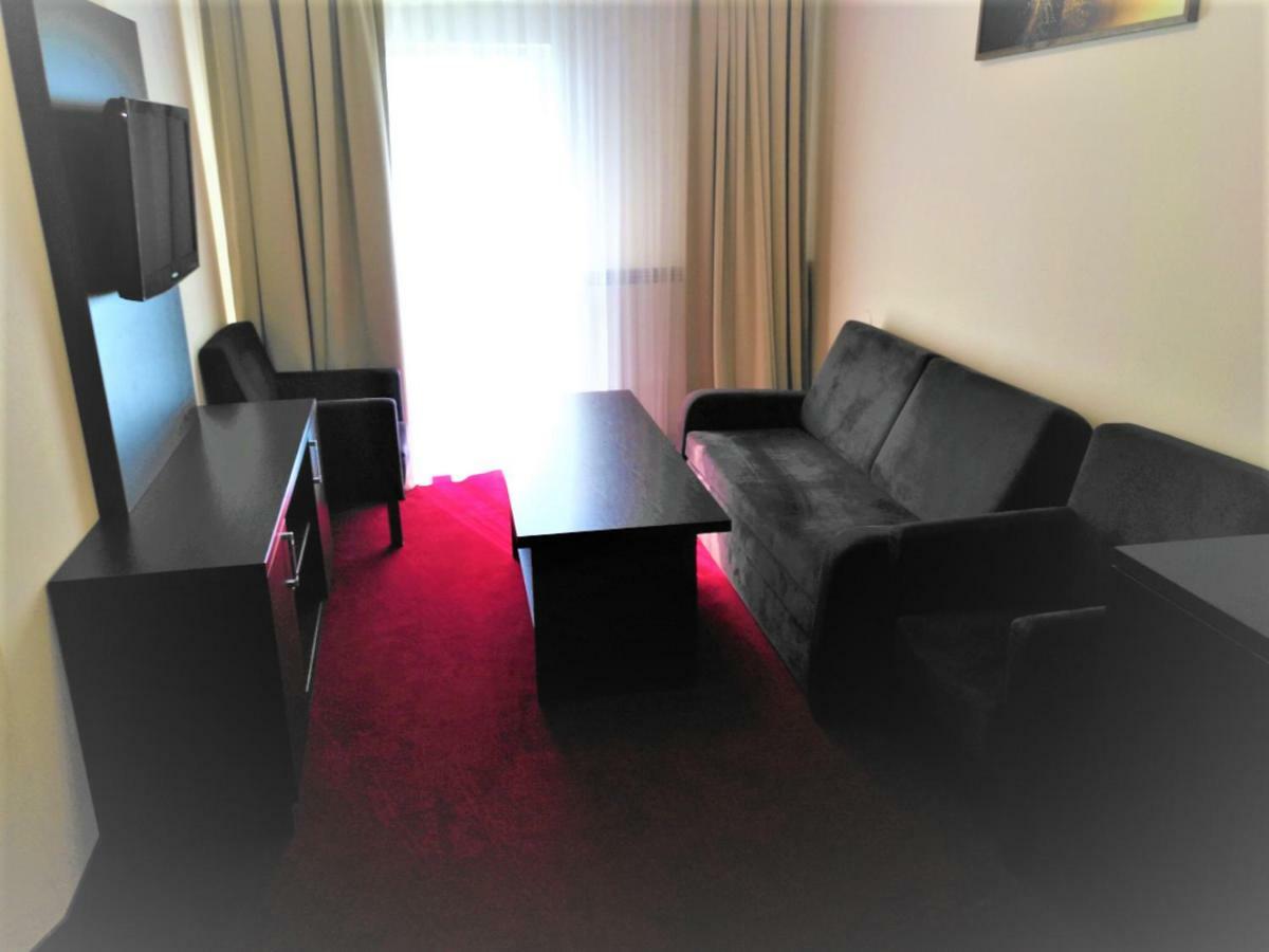 Spa Hotel Gloria Пшемишъл Екстериор снимка